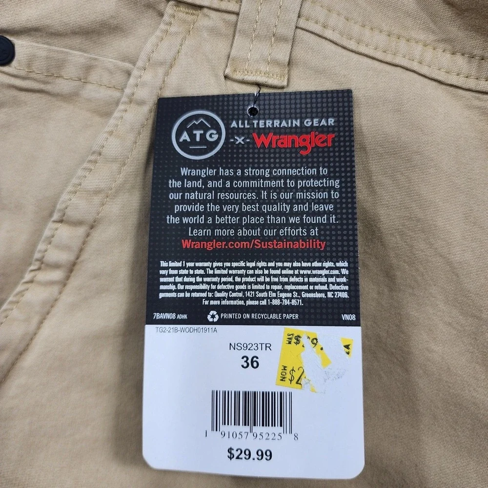 NEW Wrangler Shorts Mens 36 Beige ATG All Terrain Gear Utility Cargo 9